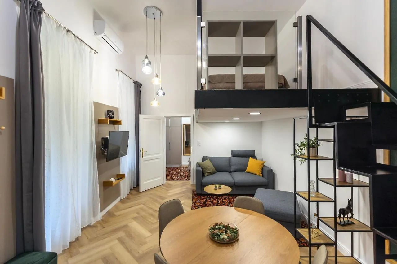 Downtown Luxury Apartment Budapest